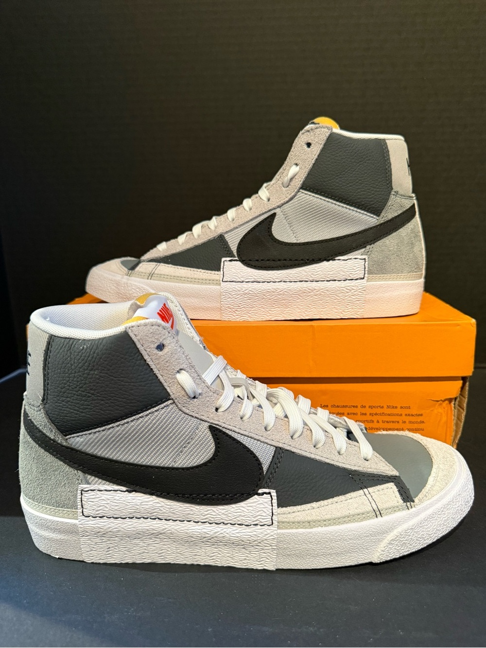 Men's Nike Blazer Mid ‘77 Pro Club in smoke Gray and Black - Athletic Casual 10M